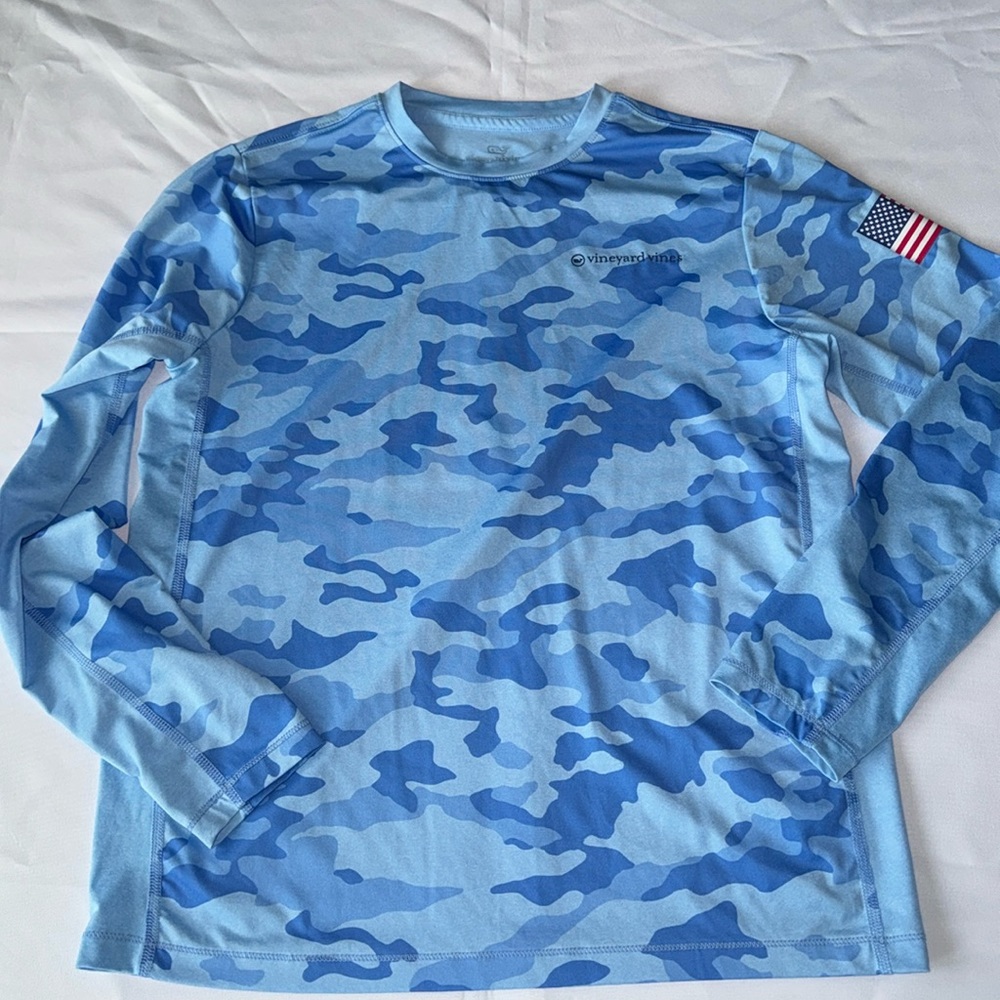 Boy’s Vineyard Vine performance long sleeve tee shirt